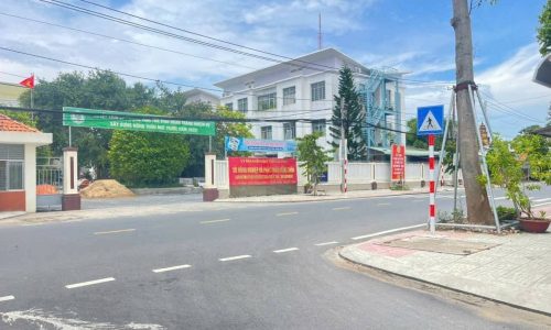 Bán đất mặt tiền gần trường Cao Đẳng nghề Trà Vinh