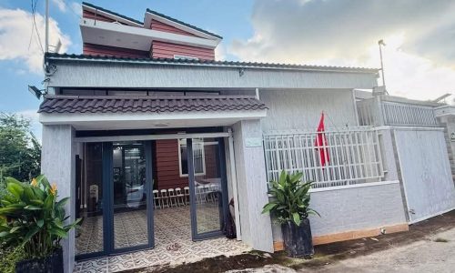 Bán nhà để lại toàn bộ nội thất tại Bà Rịa gần khu dân cư
