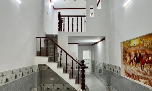 Bán nhà cấp 4 gác lửng ngay trung tâm tại Tân Uyên, Bình Dương