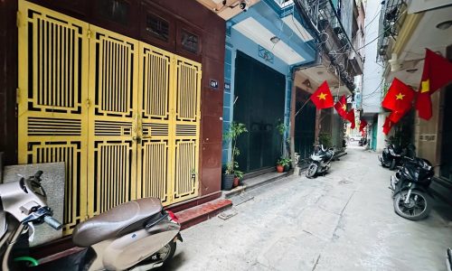 Bán nhà 5 tầng tại Cầu Giấy, Hà Nội