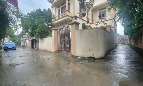 Sát Vinhomes! Chỉ 2xtr/200m2, MT 14m chia 3 lô tại Hoà Bình Thượng, Văn Giang, sát VĐ 3.5 và VĐ4