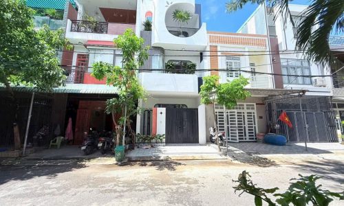 Bán nhà 3 tầng có sân để ô tô tại Đà Nẵng