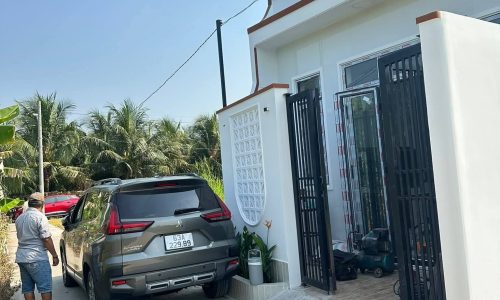 Cần bán ngôi nhà mới xây rất đẹp