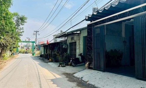Cần Ra Gấp Nhà Vi trí gần khu công nghiệp đai đăng.. Sóng thần 3