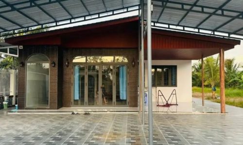 Bán nhà vườn xây dựng theo kiểu hiện đại không gian mở và 4 căn nhà cấp 4 nối liền phía sau đang cho thuê